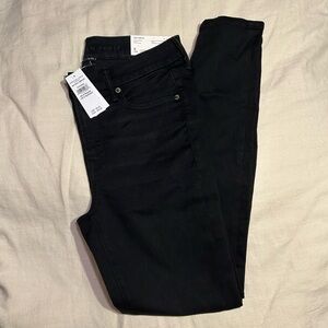 NWT American Eagle Black High-Rise Jegging